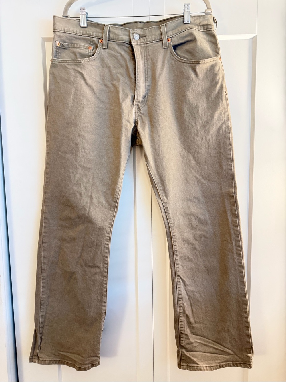 Levi’s 517 Men's Bootcut Jeans in Khaki - 36x30